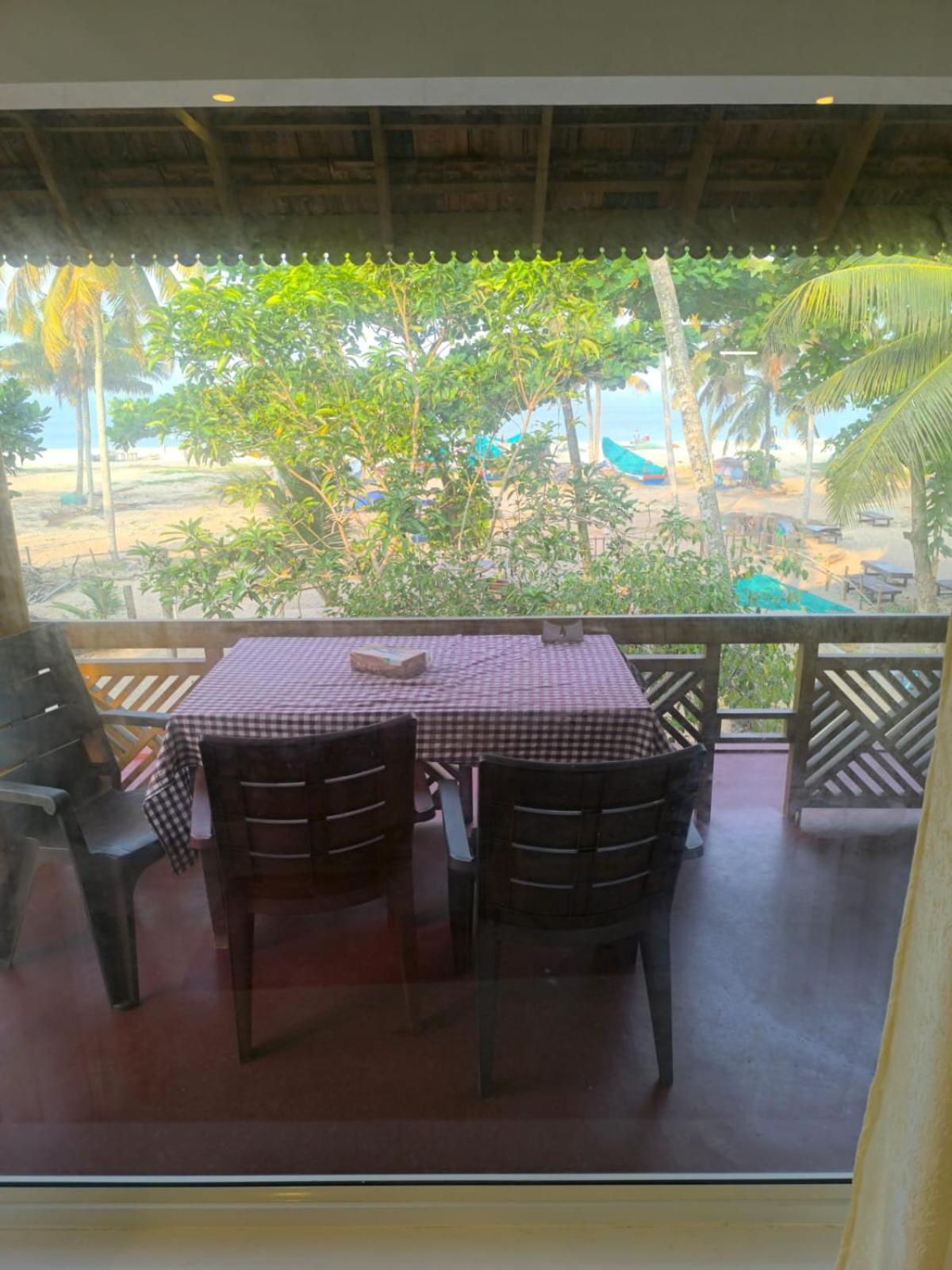 Marari Anna Beach Homestay マラリクラム エクステリア 写真