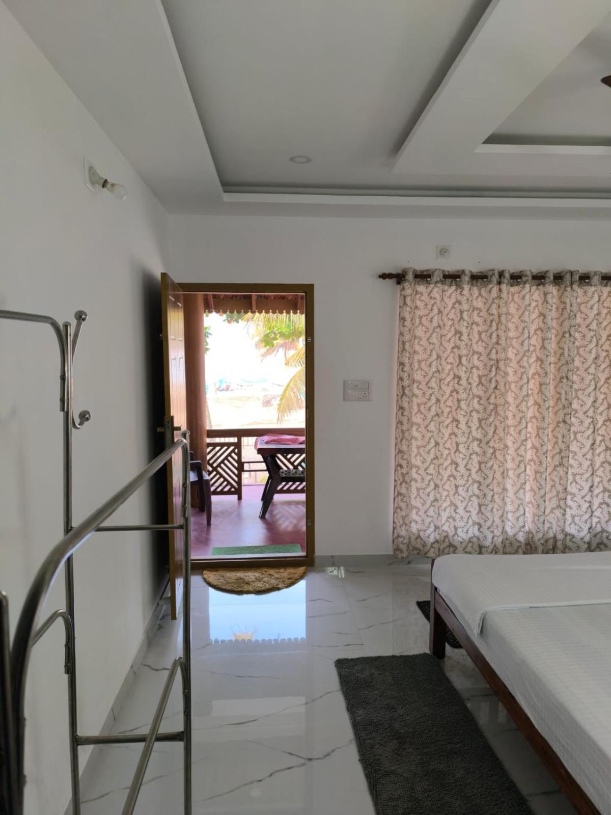 Marari Anna Beach Homestay マラリクラム エクステリア 写真